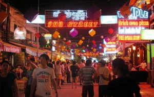 pub-street-Le Cambodge perle de l’empire Khmer